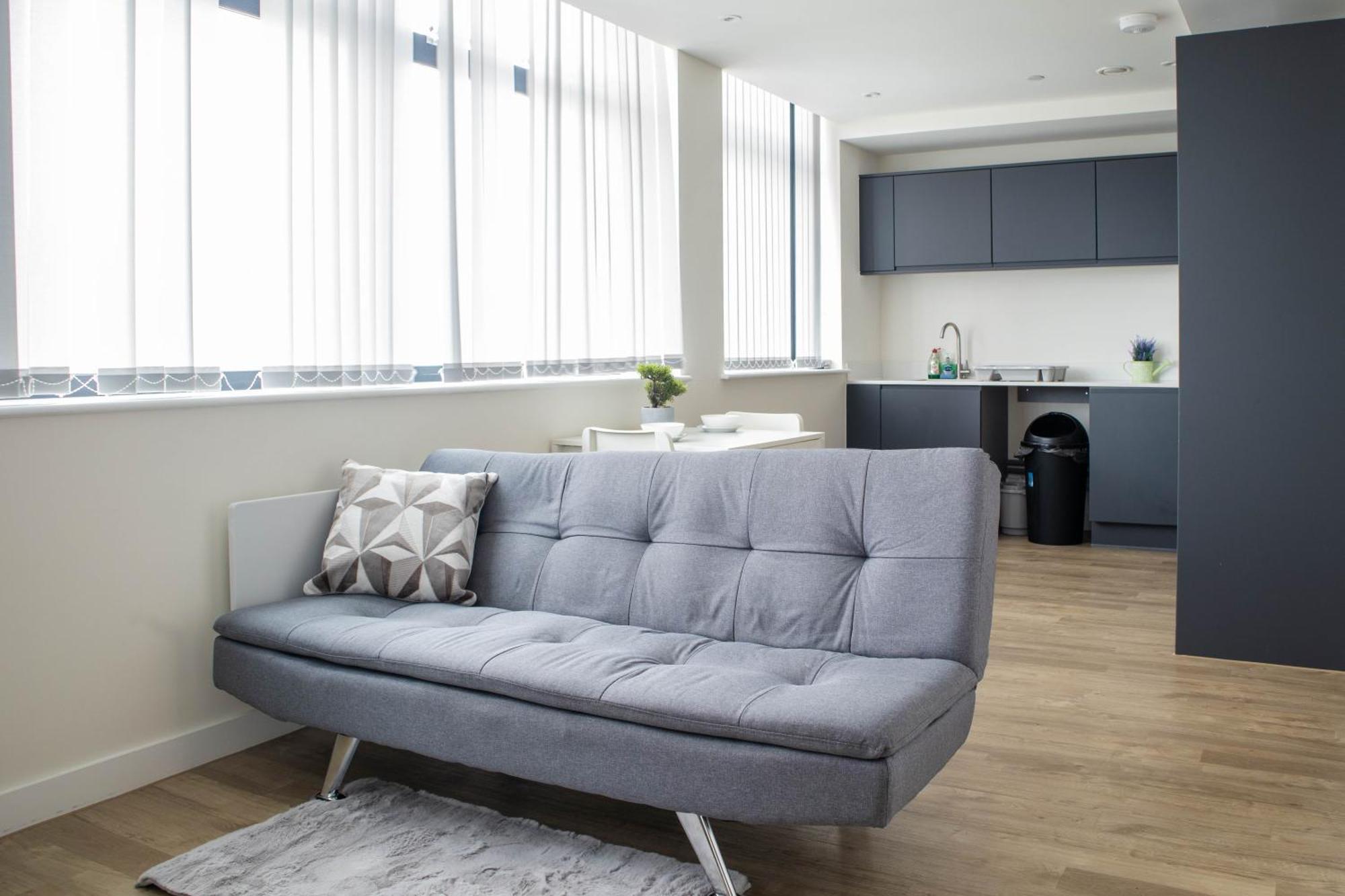 Apartment Lavish Living Huge Long Term Savings For Contractors Relocators Profressionals Manchester